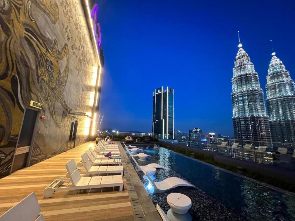 Star Holiday Sky Pool Klcc Kuala Lumpur Exterior photo