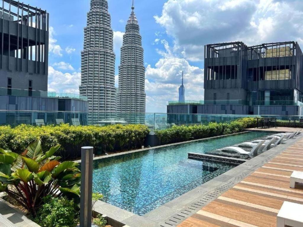Star Holiday Sky Pool Klcc Kuala Lumpur Exterior photo
