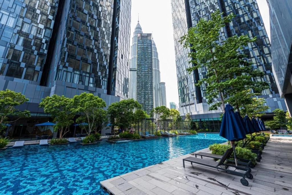 Star Holiday Sky Pool Klcc Kuala Lumpur Exterior photo