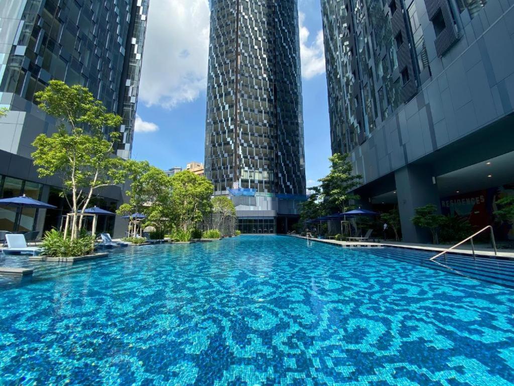 Star Holiday Sky Pool Klcc Kuala Lumpur Exterior photo