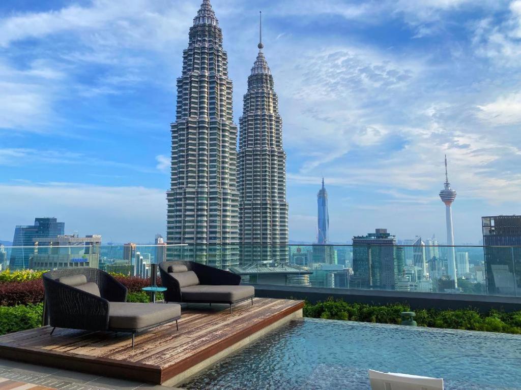 Star Holiday Sky Pool Klcc Kuala Lumpur Exterior photo