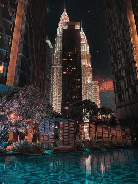 Star Holiday Sky Pool Klcc Kuala Lumpur Exterior photo