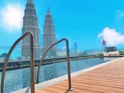 Star Holiday Sky Pool Klcc Kuala Lumpur Exterior photo
