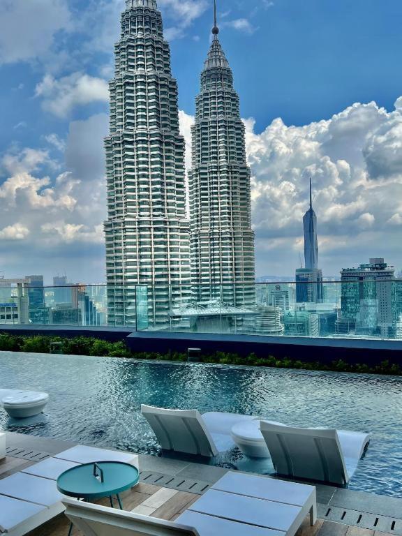 Star Holiday Sky Pool Klcc Kuala Lumpur Exterior photo