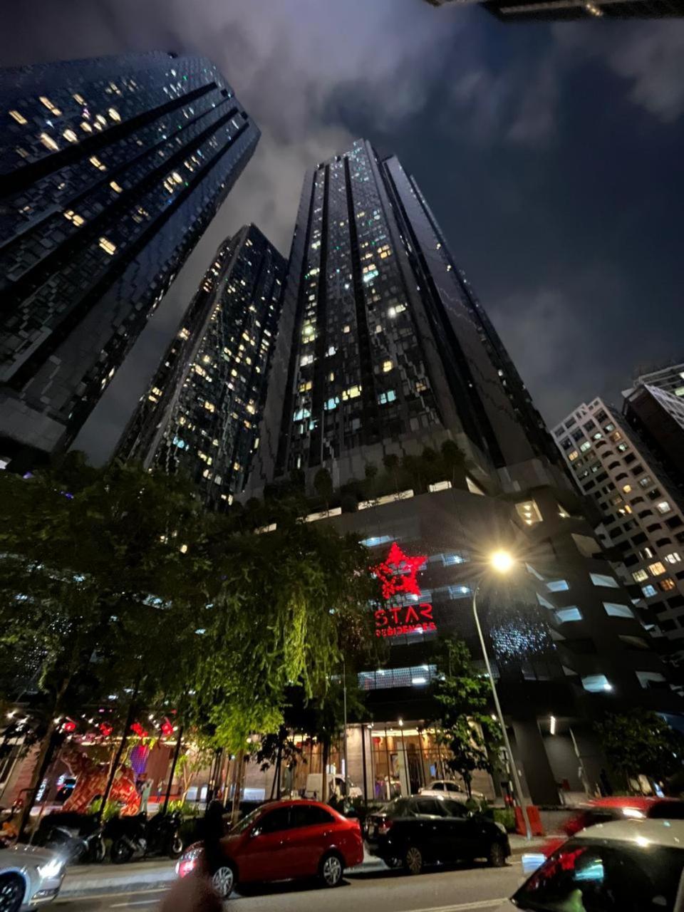 Star Holiday Sky Pool Klcc Kuala Lumpur Exterior photo